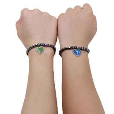 Imagem de Pulseira ajustável para casais em forma de coração - pingente de coração que muda de cor e contas de hematita - Joias de amizade combinando para ele e ela, 17,8 cm de comprimento com corrente de