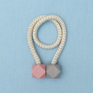 Imagem de Cinta de cortina com fivela de cortina sem perfuração, sem instalação de fivela de ímã de luxo, tira de vestir para janela, prendedores de cortina, T2, 2 PCS