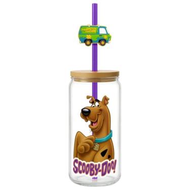 Imagem de Spoontiques Copo Scooby Doo com tampa e pingente de palha, vidro decorativo de 567 g - 17 cm de altura, canudo incluído, ideal para bebidas quentes e frias