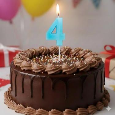 Imagem de Vela De Aniversário Design Número Com 7Cm Silver Festas Azul Claro (Número 4)