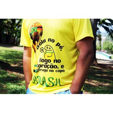 Imagem de Camisa Torcedor Brasil Na Copa Do Mundo - Bola No Pé E Fogo No Coração