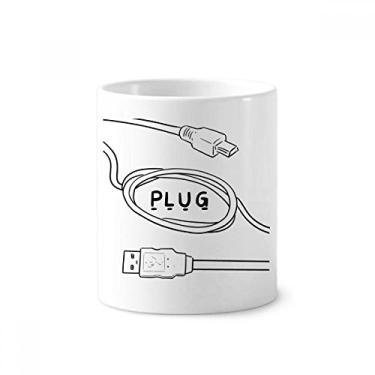 Imagem de Cabo de dados USB, linha de plugue de mão, suporte de caneta, escova de dentes, caneca, suporte de cerâmica, copo lápis