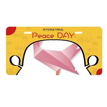 Imagem de DIYthinker Placa de licença geométrica, abstrata, flamingo, origami, placa de identificação, decoração de carro, dia da paz