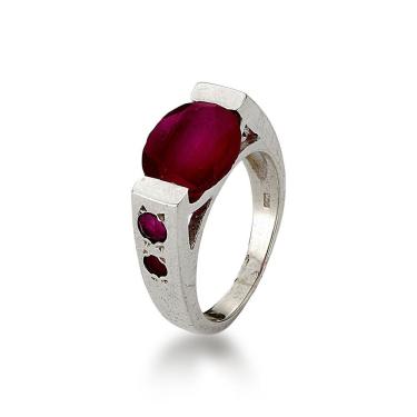 Imagem de Anel Com Pedra Natural Oval Prata 925 - 22 - Rubi Indiano