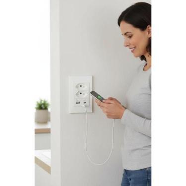 Imagem de Tomada Dupla USB-C Embutir 20A Vidro Temperado Bivolt Branca - Congrat
