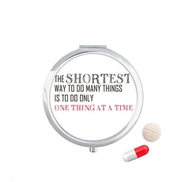 Imagem de Caixa de armazenamento de remédios com citação Do One Thing A Time is The Shortcut