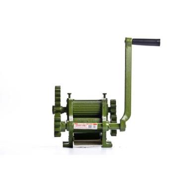 Imagem de Engenho de Cana Engenhoca Manual B60 Botini 3 Moendas Sem Cavalete