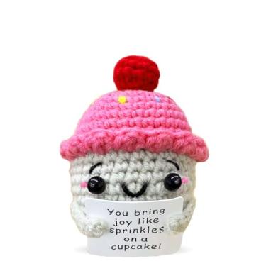 Imagem de LNEMDP Mini Handmade Crochet Cupcakes Friendship Gifts for Women, Birthday for Girlfriends, Best Friends, Sisters, Colleagues, Classmates, Emotional Support Affirmation Desktop Decor