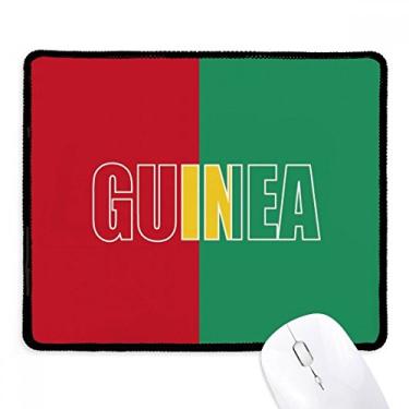 Imagem de Mousepad com nome da bandeira do país da Guiné, borda costurada, tapete de borracha para jogos