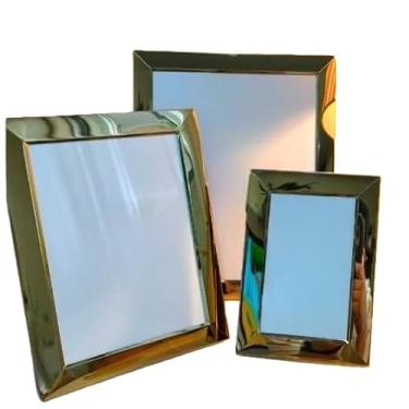 Imagem de Kit Dois Porta Retratos em Aço Inox E Vidro Luxo 20x25cm | Para Decorar Parede, Mesa, Lembranças Familiares e Presentes para Formatura/Casamento(2unds - Dourado de Metal,20cmx25cm)