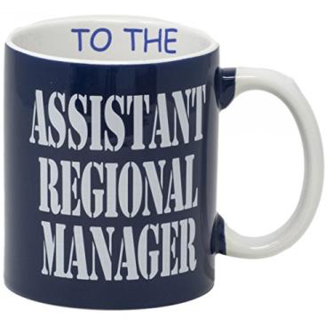 Imagem de Funny Guy Mugs Caneca de café Assistant To The Regional Manager 325 ml - Caneca de café engraçada para mulheres e homens - Copo de café novidade com frases - Presente de mordaça perfeito para amigos, colega de trabalho, aniversário, Natal