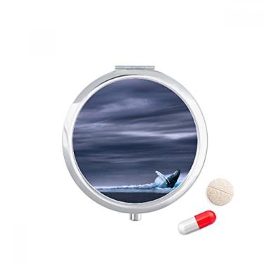 Imagem de Estojo de comprimidos de bolso com imagem natural de peixe, jubarte do oceano, caixa de armazenamento de medicamentos, dispensador de espelho