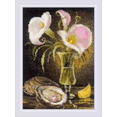 Imagem de RIOLIS - Calla Lilies and Oyster 2267, kits de ponto cruz floral 15 cm x 8¼, kits de ponto cruz para iniciantes e avançados, kits de costura cruzada para adultos, kits de costura contada, kit de