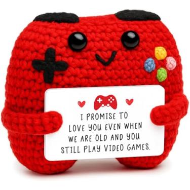 Imagem de Presente de aniversário romântico para casal, para ela, ele, namorado, namorada, marido, esposa, controle de jogo de crochê feito à mão – Dia dos Namorados, decoração de sala de jogos em casa