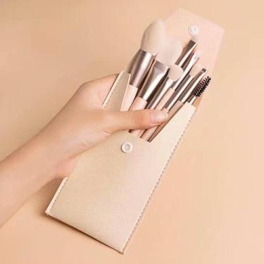 Imagem de Conjunto de 8 pincéis de maquiagem premium com estojo portátil, base cosmética profissional macia em pó para mistura de sombra, pincel de maquiagem, ferramenta de beleza para rosto e presente de
