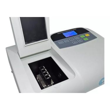 Imagem de Espectrofotômetro Digital UV-Visível, Faixa 190-1100nm, Mod. GTA-97, Análise de Absorbância, Software de Varredura
