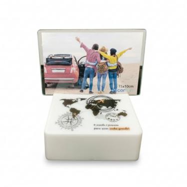 Imagem de Luminária Mini Box Retrato Viagem, Porta-Retrato com LED, Polipropileno e Vidro, USB 5V, 11,5x11,5x4,5cm, para Foto 10x15cm