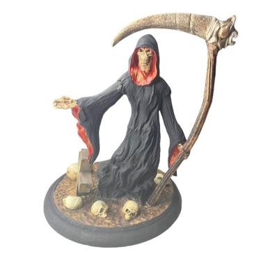 Imagem de Escultura Caveira Foice no Cemitério Vermelho 22 cm Resina