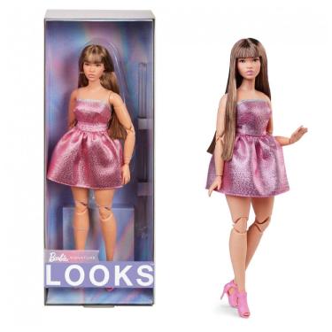 Imagem de Boneca Barbie Signature Looks 24 colecionador Mattel morena vestido rosa tomara que caia salto peep toe corpo curvy articulado 2024