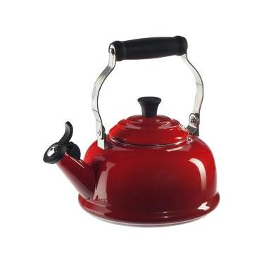 Imagem de CHALEIRA LE CREUSET TRADICIONAL 1,6L COM APITO EM AÇO ESMALTADO VERMELHO 40104020600000