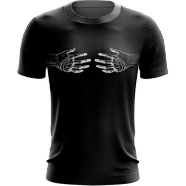 Imagem de Camiseta Dryfit Mãos no Peito Halloween Festa Noite 1 - Kasubeck Store