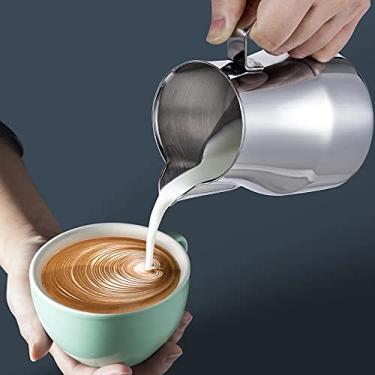 Imagem de Jarra de espumador de leite de aço inoxidável, jarras vaporizadoras para fazer espuma, cappuccino latte Art Barista, jarras de vapor para máquinas espresso, arte latte (prata italiana, 550ml)