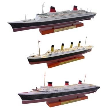 Imagem de OPO 10 - Set of 3 Miniature replicas of The Most Famous transatlantic Liners The Titanic + The Normandie + The France Scale 1/1250 or 21 to 25 cm - PA5