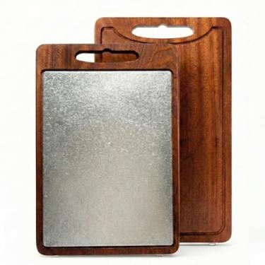 Imagem de Tábua de corte de titânio com madeira sapele maciça, tábua de cortar e servir de uso duplo, 45 cm x 30 cm x 3 cm, adequada para facas, sulco de suco, alças fáceis de segurar e pés antiderrapantes para