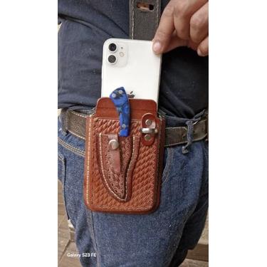 Imagem de Faca Artesanal Campeira Tatuzinha Skinner Muladeira, Lâmina Inox 7cm, Cabo Madeira Muirupiranga, com Bainha para Celular e para Faquinha um Conjunto. Peça ideal para todo tipo de uso (Azul)