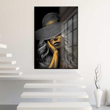 Imagem de Quadro Decorativo com Moldura e Acrilico Cristal Vidro Mulher Dourada Chapéu Arte Sala Quarto Hall