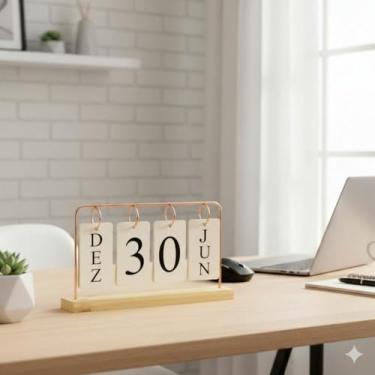Imagem de Calendário de Mesa em Madeira com Plaquinhas Removíveis – Decorativo para Casa e Escritório (Rosê)