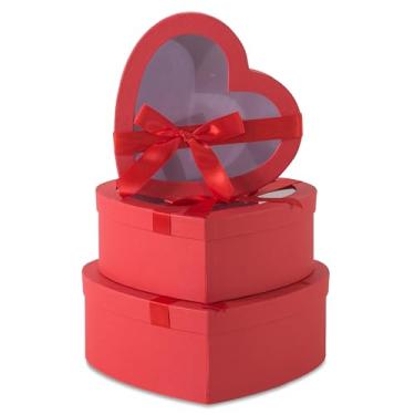 Imagem de Soul & Lane Caixas de presente em forma de coração vermelho com tampas transparentes e laços decorativos: conjunto de 3 caixas de coração de papelão para flores, chocolates, caixa grande para arranjos