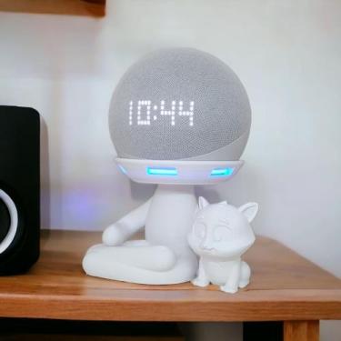 Imagem de Suporte Alexa Echo Dot 4 e Echo Dot 5. Tema Robert Violão, Gato, cacho