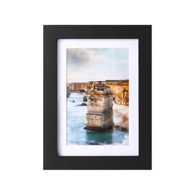 Imagem de wyooxoo Porta-retrato 12 x 18 cm feito de madeira maciça para exibição de fotos 10 x 15 cm com tapete ou 12 x 18 cm sem tapete para exibição de mesa ou parede, preto, 1 pacote
