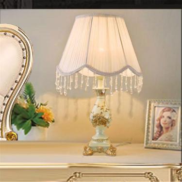 Imagem de Candeeiro de mesa europeu Criatividade retrô Sala de estar Quarto da menina Quarto de casamento Estudo Villa Hotel LED Cama Mesa Luz (Estilo 7)