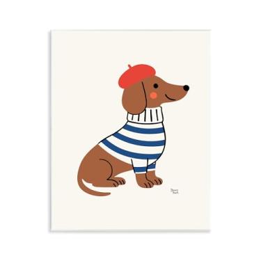 Imagem de Stupell Industries Arte de placa de parede de dachshund francês em boina, design por Jessica Beck, 14 x 11