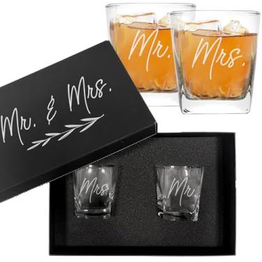 Imagem de My Personal Memories Mr, Mrs, His, His, Hers Square Rocks Glasses Gift Set com 2 para noivado, casamento, aniversário de casamento e casais, Mr. e Mrs, Script - 255 g transparente MPM409