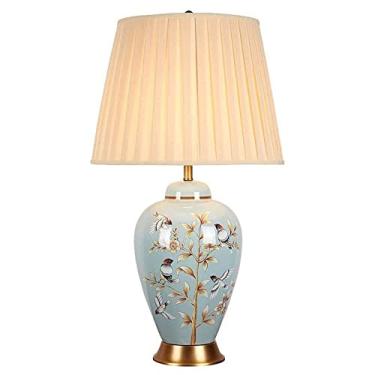 Imagem de Abajur de mesa em cerâmica pintada com flores e pássaros, abajur grande em cerâmica azul esmaltada com cúpula combinando, estilo Chinoaserie, fabricado em Jingdezhen.