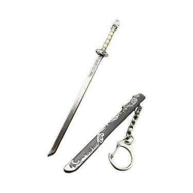 Imagem de Pingente De Chaveiro Em Metal Pequeno Modelo De Espada Antiga Com Lâmi