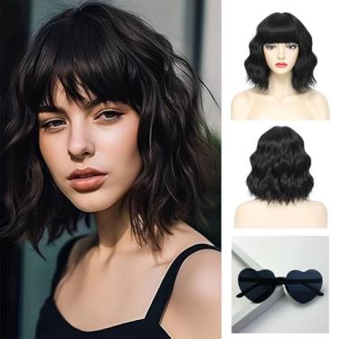 Imagem de LUVEUNI Perucas curtas pretas onduladas com franja peruca preta bob para mulheres 30 cm peruca de fibra sintética perucas de cabelo natural procurando para uso diário (peruca e óculos de sol)