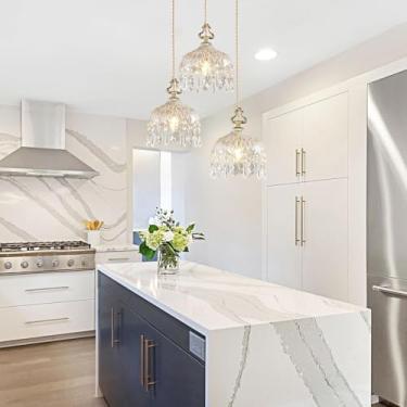 Imagem de Lustre de cristal vintage dourado retrô com 3 lâmpadas, luminária pendente estilo fazenda, ajustável, ideal para hall de entrada, varanda, cozinha, quarto, cafeteria, sala de jantar e ilha.