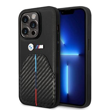 Imagem de BMW Capa Capinha Carbon PU Black para iPhone 15 Pro Max, Oficialmente Licenciada, Couro PU com Fibra de Carbono e Listras Esportivas, Botões Metálicos, Antichoque, Garantia 1 Ano (IPHONE 15 P)