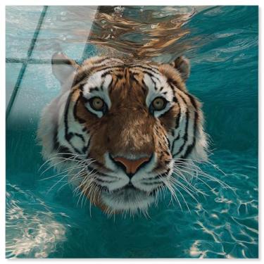 Imagem de Decoração de parede Aqua Tiger I impressão acrílica tigre por Notoriart, pronto para pendurar, 61 x 61 cm