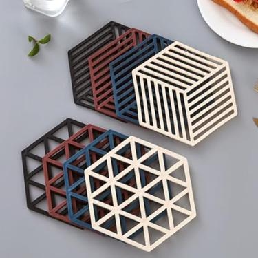 Imagem de 4 tapetes de silicone resistentes ao calor - porta-copos antiderrapantes de cor sólida para copos, tigelas e pratos, almofadas de mesa de cozinha duráveis (preto + vermelho + azul + bege 1)