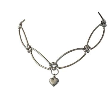 Imagem de WATASAA Conjunto de colar gótico para mulheres, estilo punk grunge vintage, gargantilha em camadas com coração cruzado, morcego, asa de anjo de aranha, pingente de caveira Saturno, joia de presente