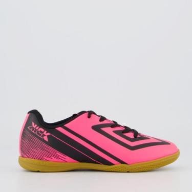Imagem de Chuteira Umbro Kick Futsal Juvenil Rosa e Preta, 36