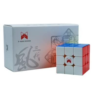 Kit 3 Cubos Mágicos Profissionais 3x3 + Chaveiro Moyu + Base