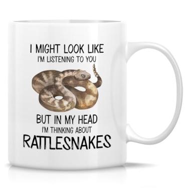 Imagem de Retreez Caneca engraçada de cascavel - Caneca I'm Thinking About Rattlesnakes - Caneca de café ou chá de cerâmica de 325 ml - Presente hilário para herpetólogos, amantes de cobras, amantes de répteis