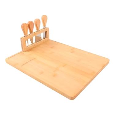 Imagem de Conjunto de Tábua para Queijos em Bambu, 35x27cm, Kit com 4 Facas Especiais em Aço Inox, Base Retangular e Suporte para Utensílios, Ideal para Servir Frios e Petiscos
