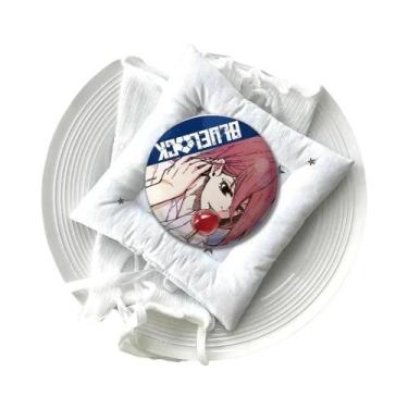 Imagem de Broche De Metal Macio Em Formato De Emblema Amine B-Blues Locks, Pin D